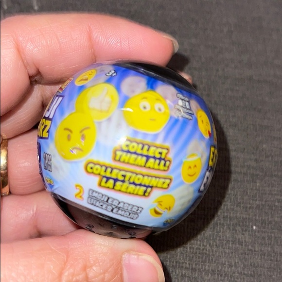 😀🤣Orb Arcade Emoji Erasers Blind Collectible🤣😀 - Picture 3 of 4